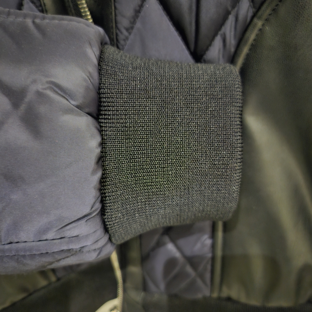 Zara Men's Quilted Black and Navy Jacket - Picture 10 of 10